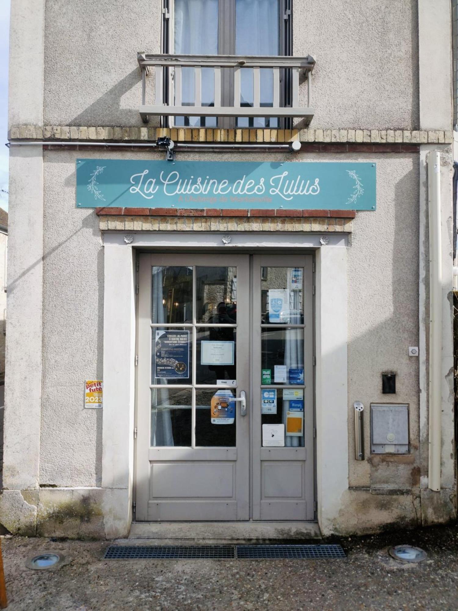 Hotel La Cuisine Des Lulus Montainville  Exterior photo
