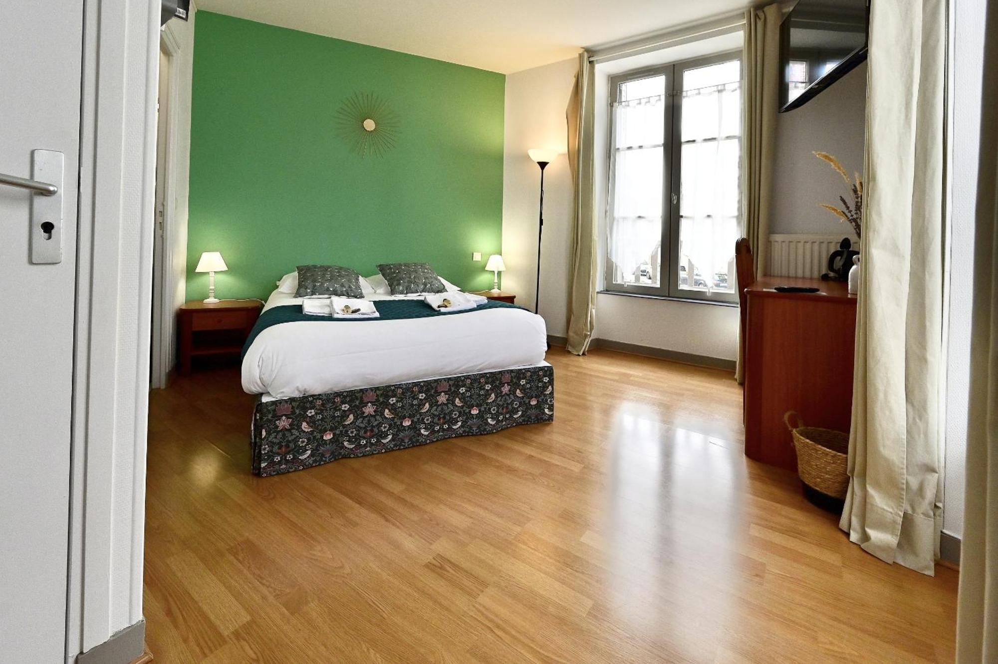 Hotel La Cuisine Des Lulus Montainville  Room photo
