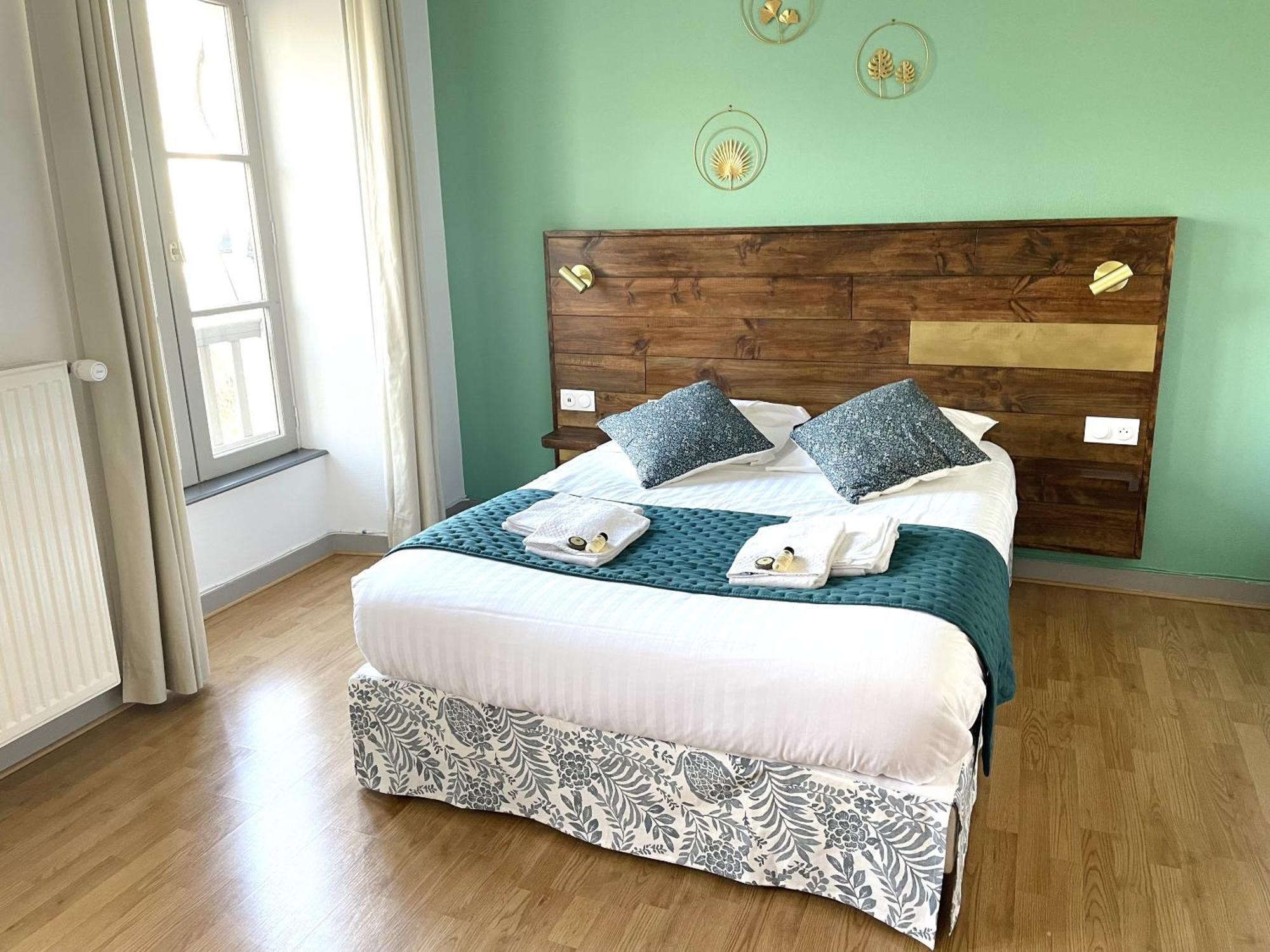 Hotel La Cuisine Des Lulus Montainville  Room photo