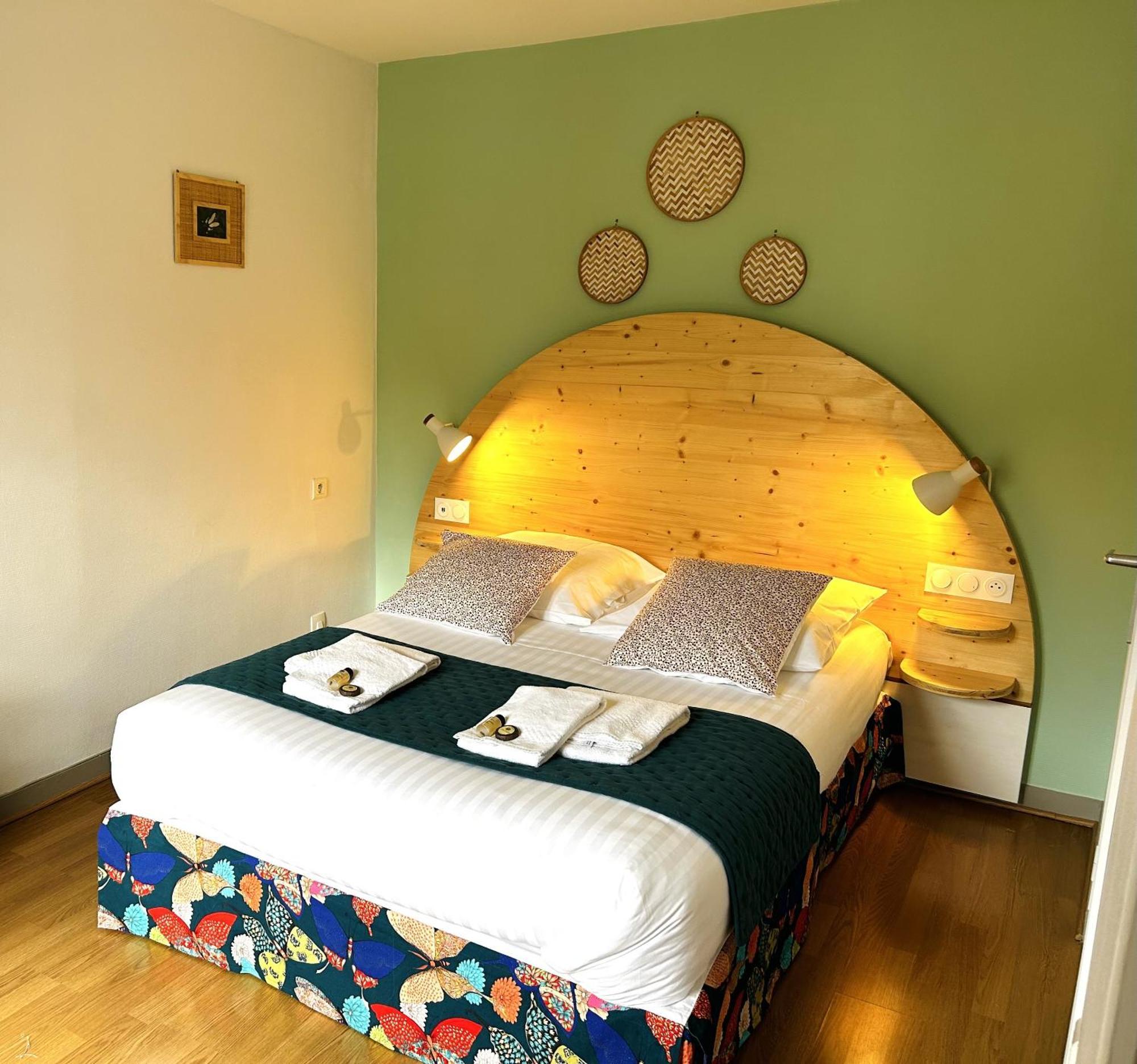 Hotel La Cuisine Des Lulus Montainville  Room photo